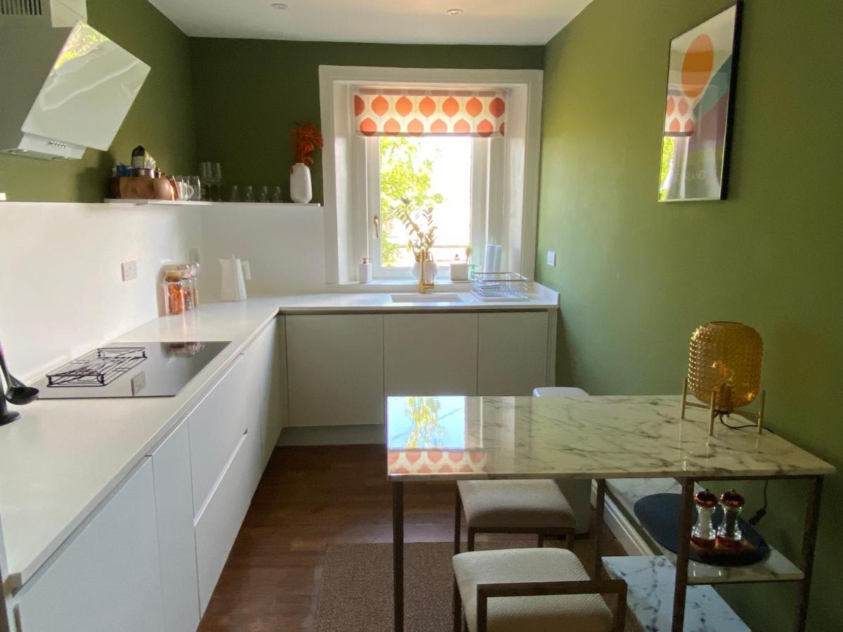 Arbroath Luxury Apartment In Mcm Style Экстерьер фото