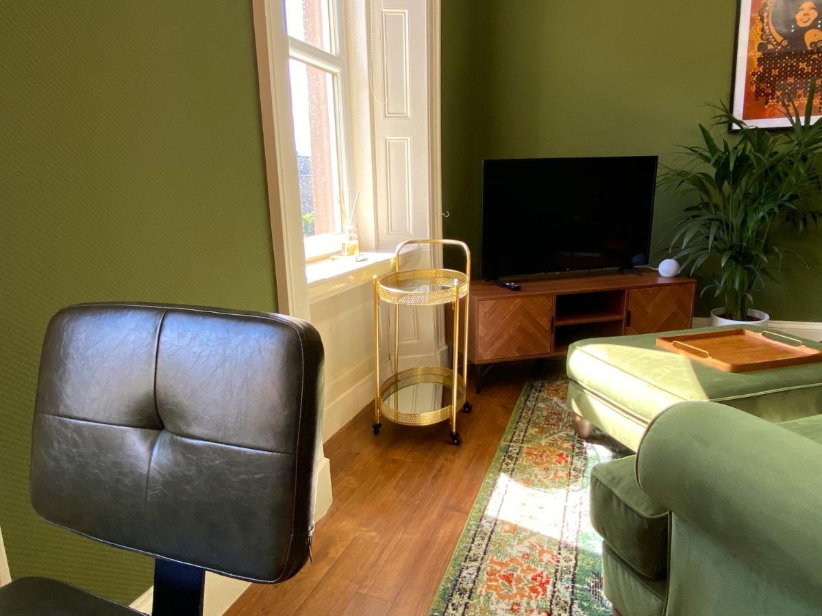 Arbroath Luxury Apartment In Mcm Style Экстерьер фото